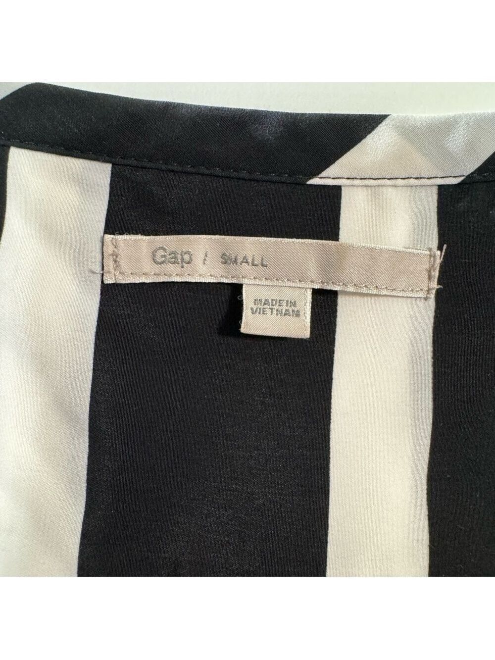 Gap Black and White Striped Top with Chest Pockets Small - Picture 10 of 10